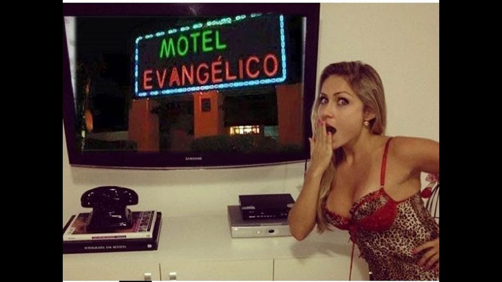 motel evangelico mulher