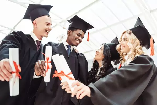 Qual a importância do diploma de graduação na vida profissional?